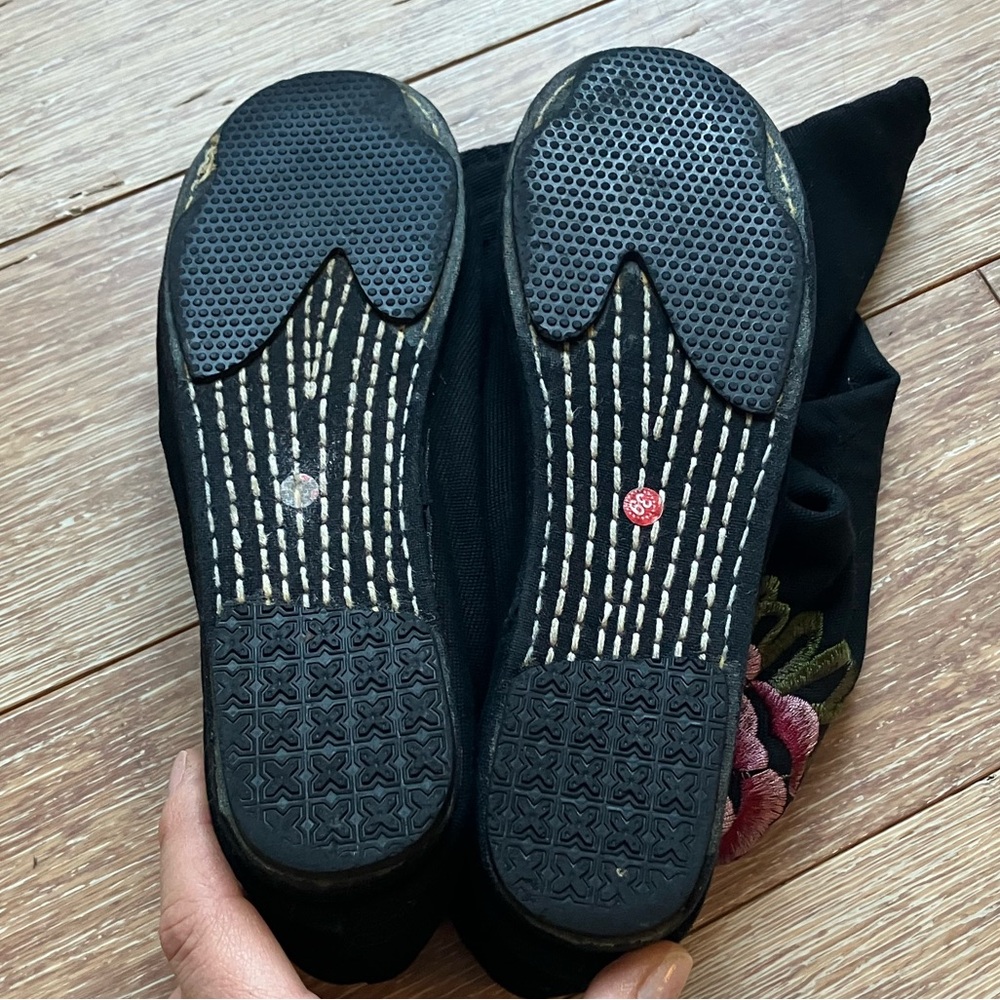 Embroidered Boots - image 6